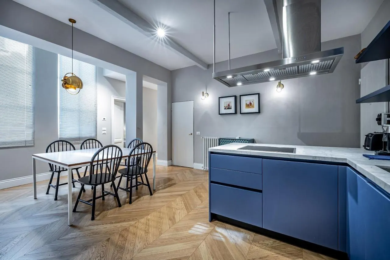 Hs4U Ricasoli Luxury Apartment Near Duomo N. 3 Florence Italy