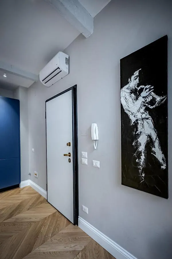 Hs4U Ricasoli Luxury Apartment Near Duomo N. 3 Florence 0*,