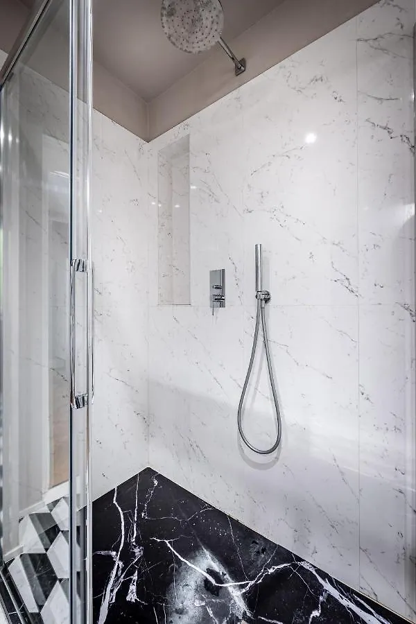Hs4U Ricasoli Luxury Apartment Near Duomo N. 3 Florence Italy